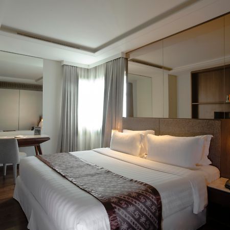 Ascott Waterplace Сурабая Экстерьер фото