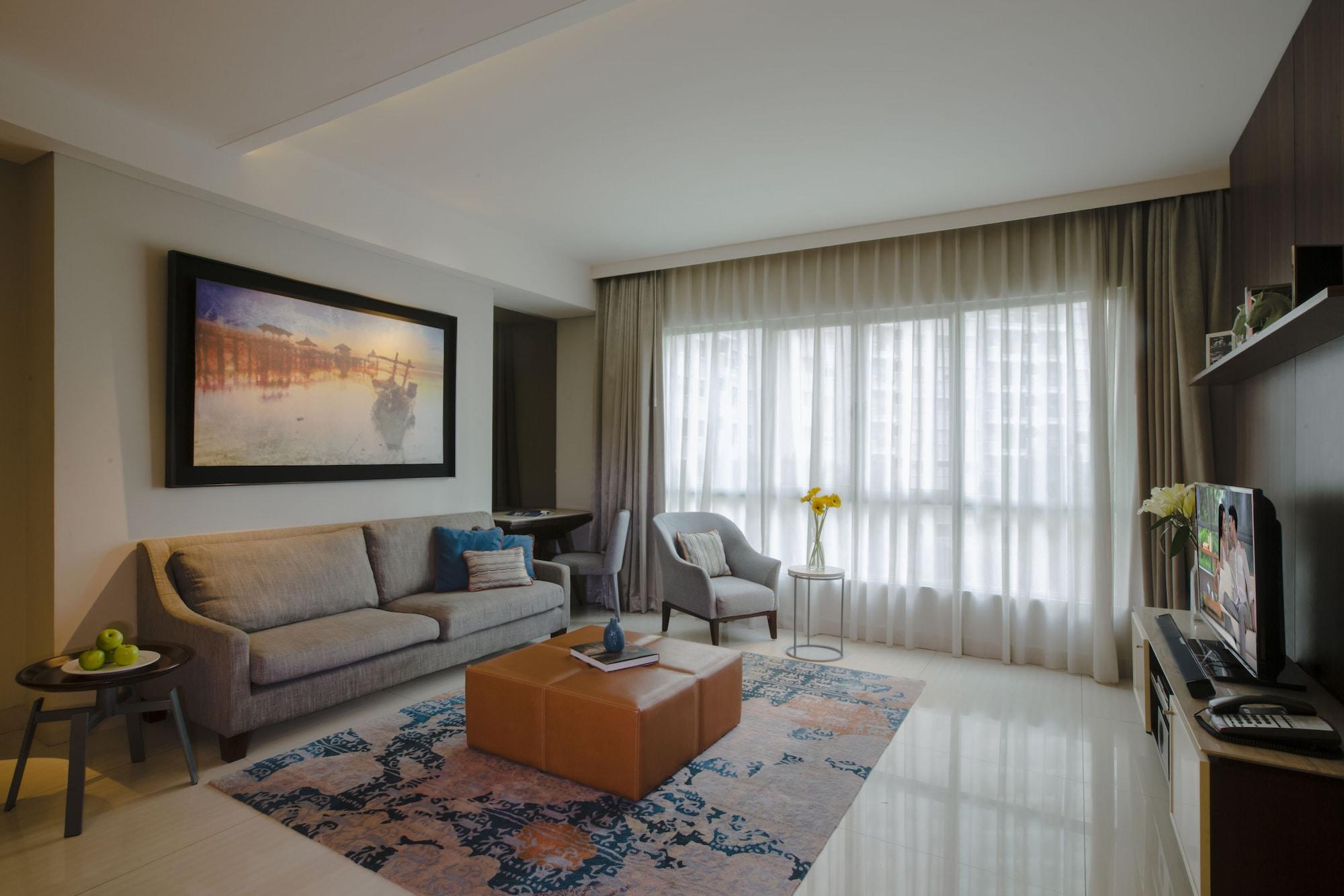 Ascott Waterplace Сурабая Экстерьер фото