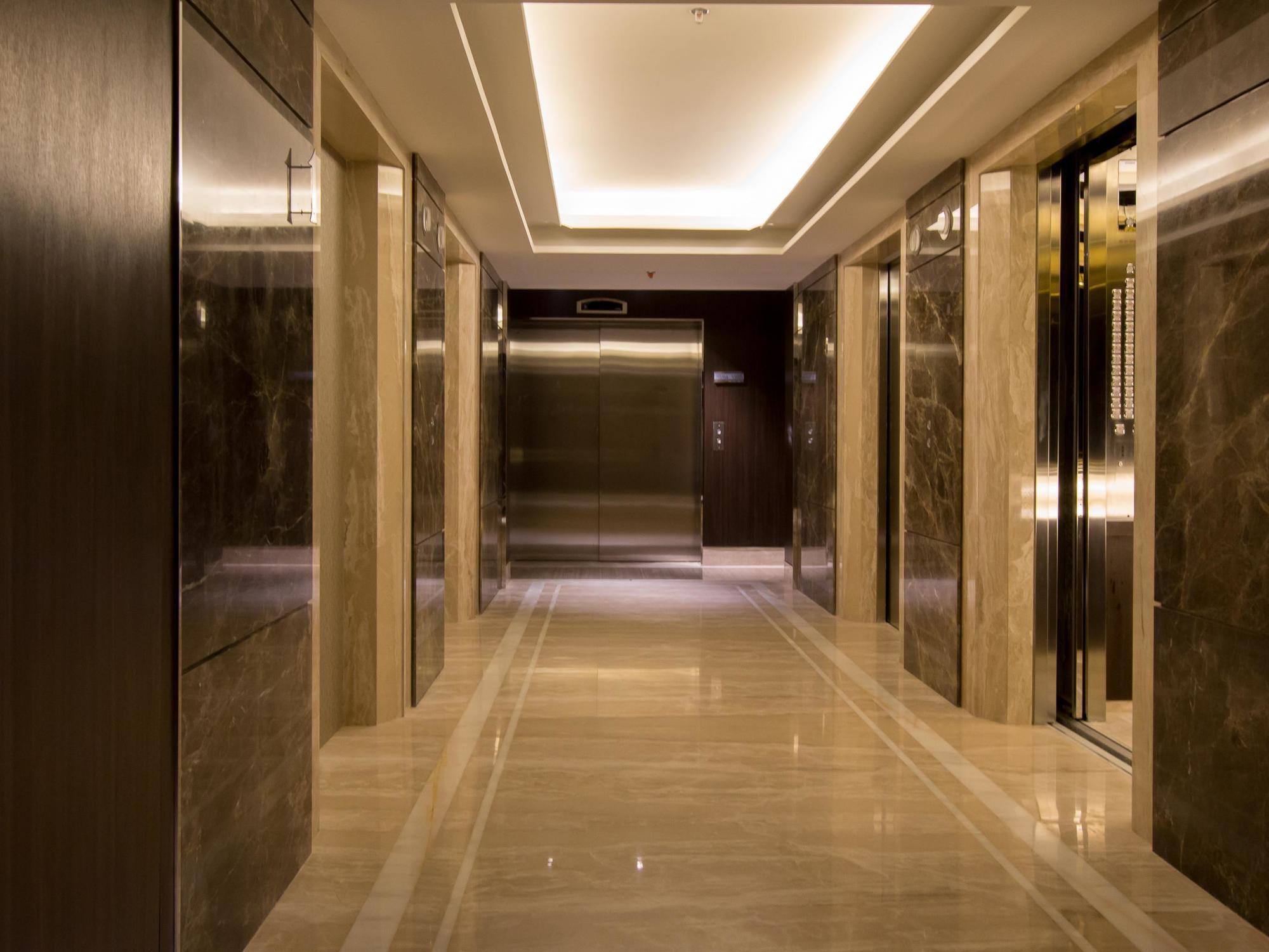 Ascott Waterplace Сурабая Экстерьер фото